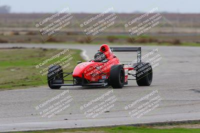 media/Jan-15-2023-CalClub SCCA (Sun) [[40bbac7715]]/Group 2/Qualifying (Sweeper)/